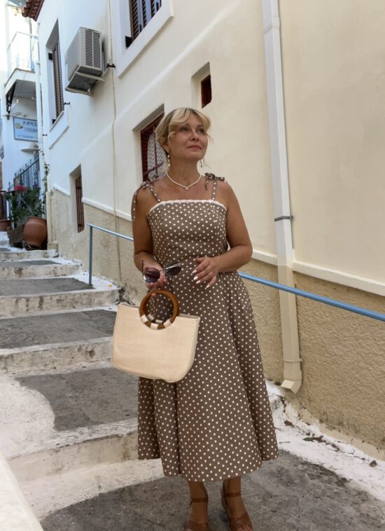 Αρχική 19 Αρχική